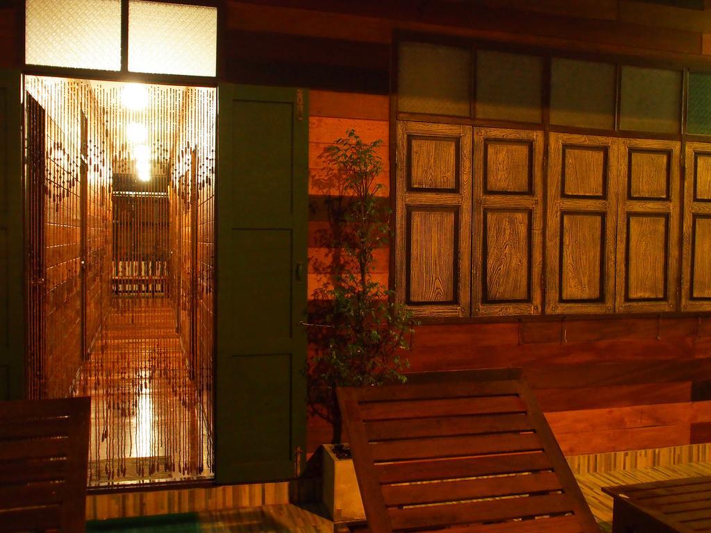 Chommuang Guest House فرا ناخون سي أيوتثايا المظهر الخارجي الصورة